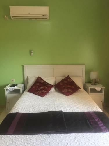 Bed & Breakfast Maliana Star