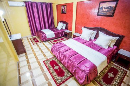 Hotel H�tel Les Ambassadeurs