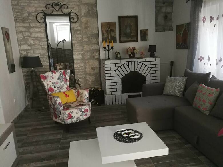 Apartamento Old House Morinj-tara