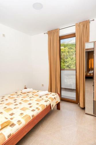Hostal Guest House Topla III