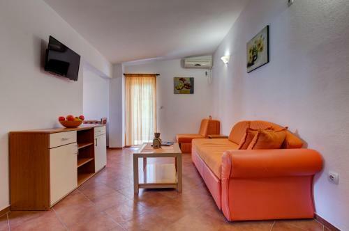 Apartments Radojevi?