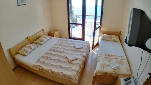 Hostal Guesthouse Obala