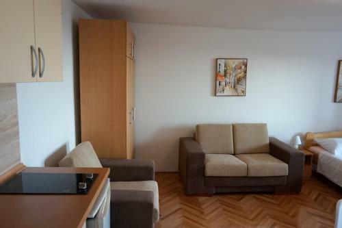 Apartments & Room Kr? Medinski