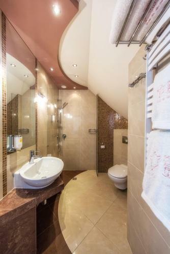 Hostal Pokoje Ski Centrum Czarny Gro?