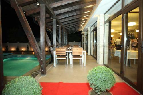 Hostal Pensiunea Sara