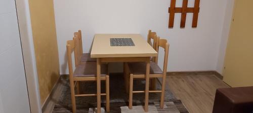 Hostal Apartments Vajati