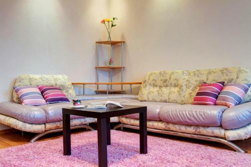 Apartamento Homehotel On Alekseeva 22