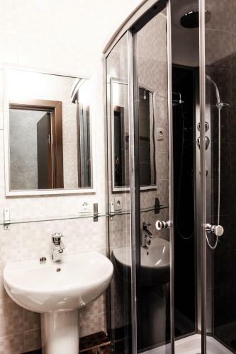 Posada Vesna Business Hotel