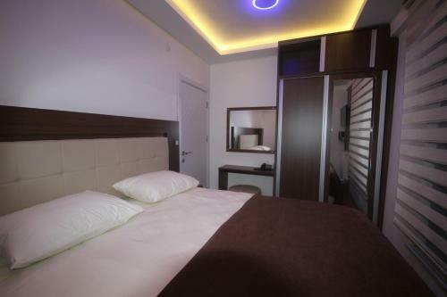Apartamento Zara Palas Otel