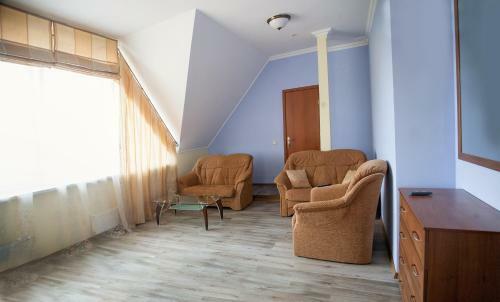 Hostal Hotel Uzlissya