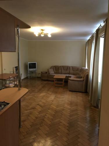 Apartamento Tikhiy Center