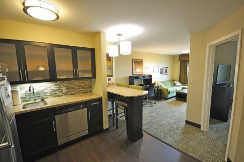 Hotel Staybridge Suites Eau Claire - Altoona
