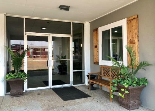 Hotel Americas Best Value Inn Brinkley