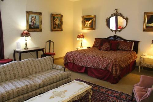 Hotel Silverland Inn & Suites