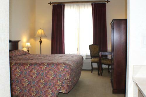 Hotel Silverland Inn & Suites