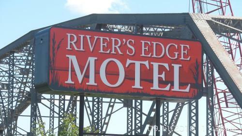 Hotel Rivers Edge Motel