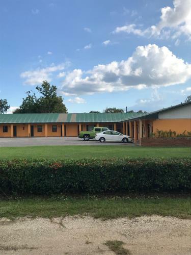 Hotel Greenlawn Motel