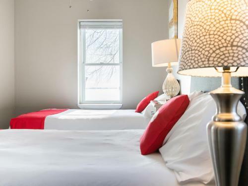 Lakeview Motel - 3 Mi From Harbor Oaks Hospital