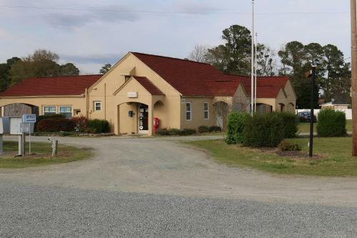 Hotel Four Oaks Lodging