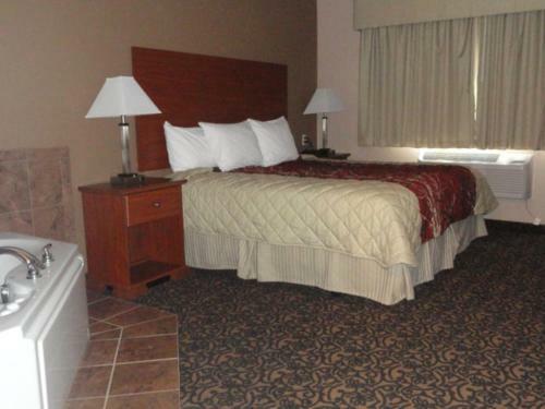 Hotel Canby Inn And Suites