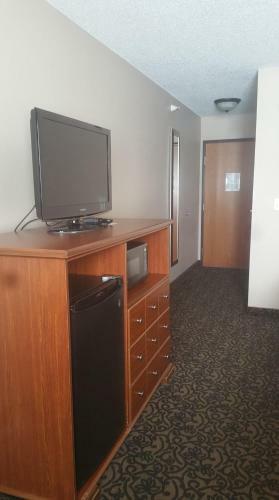 Hotel Canby Inn And Suites