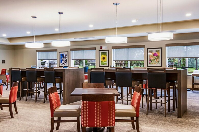 Hotel Comfort Suites