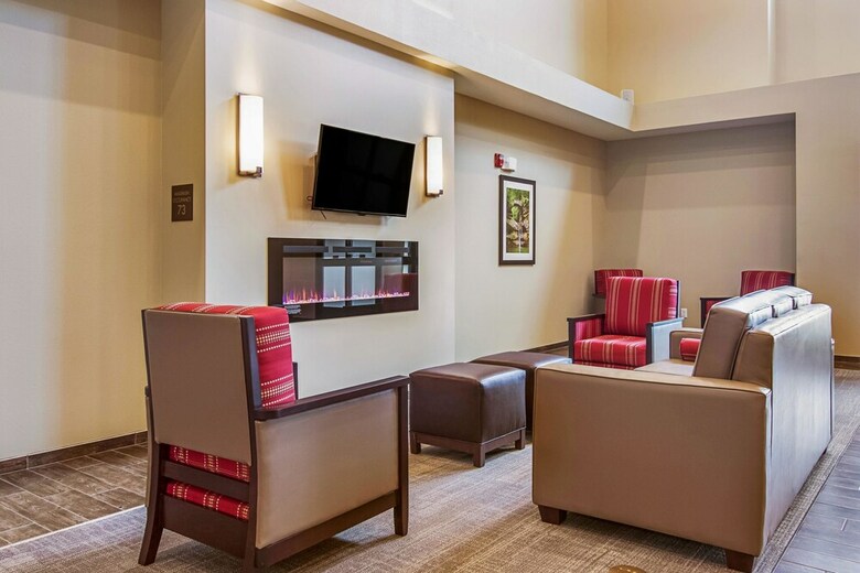 Hotel Comfort Suites
