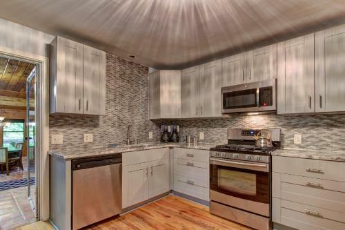 Laurel Lodge At Mountain Cove