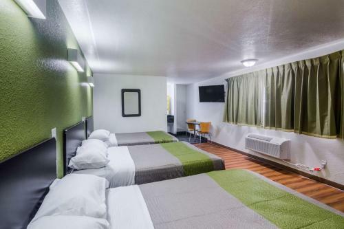 Hotel Motel 6 Childress