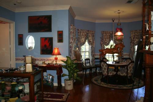 Heron Cay Lakeview Bed & Breakfast