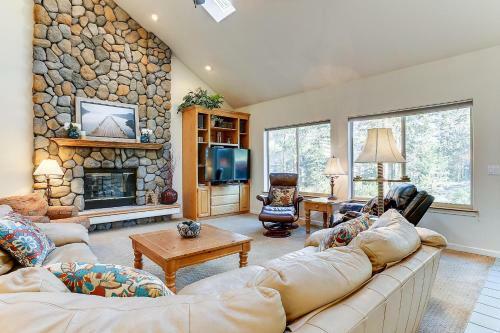 2 Dixie Mt-ac-hot Tub-4br/3ba
