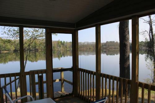 Alpine Lake Lakefront Park Model 4