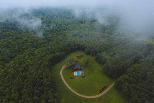 Grande Butte Lodge - Hocking Hills Home