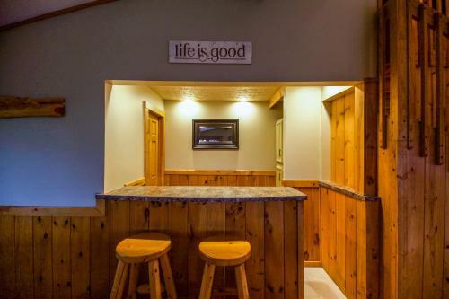 Grande Butte Lodge - Hocking Hills Home