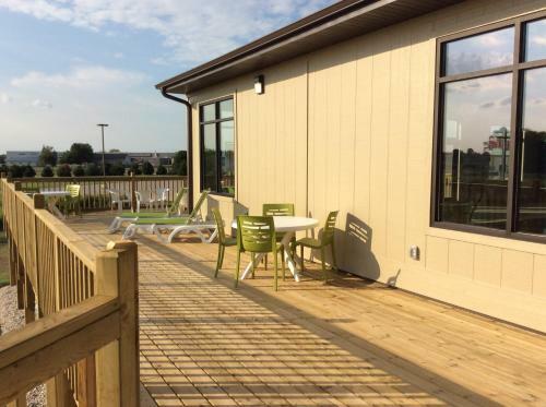 Hotel Scenic Shore Inn