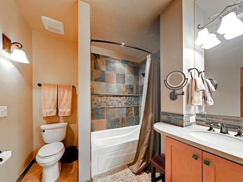 Apartamento 35 Upper Woodbridge Rd Condo Unit 19ef