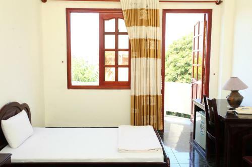 Hotel Kh�ch S?n Ninh Thu?n