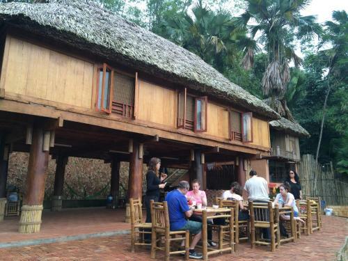 Lodge Mai Chau Palm House