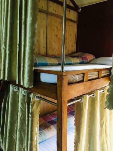 Bed & Breakfast Green Hill Hostel & Tour
