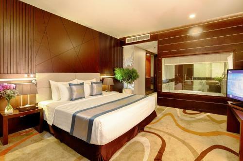 The Mira Hotel