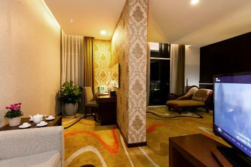 The Mira Hotel