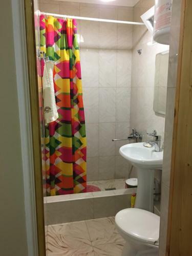 Hostal Guest House On Shakirbay 11
