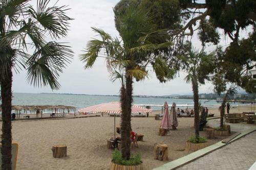 Hostal Guest House On Shakirbay 11