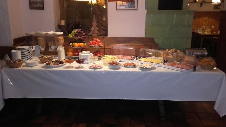 Hostal Gasthof Zum Rassen