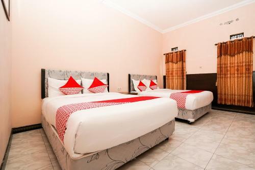 Hostal Oyo 1048 Rahayu Bromo Hotel