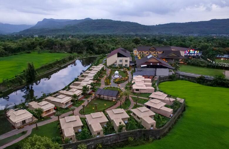 Hotel Radisson Blu Resort & Spa Karjat