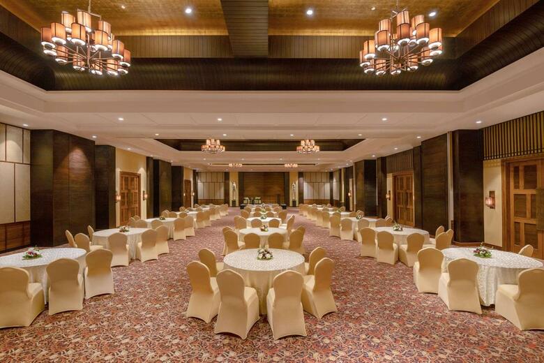 Hotel Radisson Blu Resort & Spa Karjat