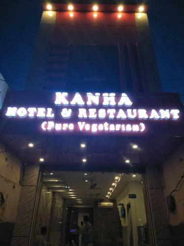 Hotel Kanha & Family Restaurent