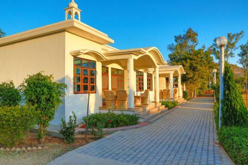 Hotel Gulmohar Sariska Resort
