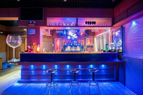 Hotel Pleasure Club